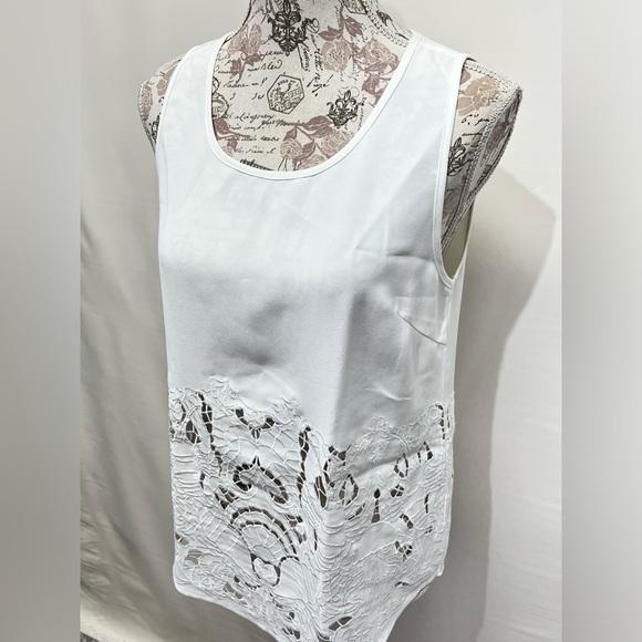🛍️ White SUGARLIPS Cutout sleeveless blouse size S. - Picture 2 of 13